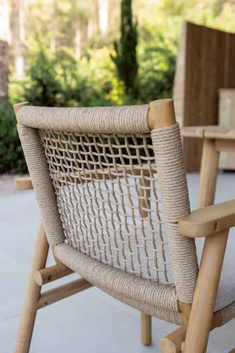Nature dining chair close-up