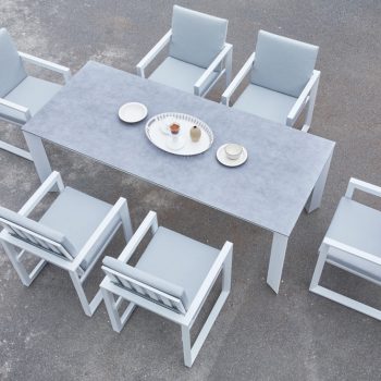 Onix Dining Table